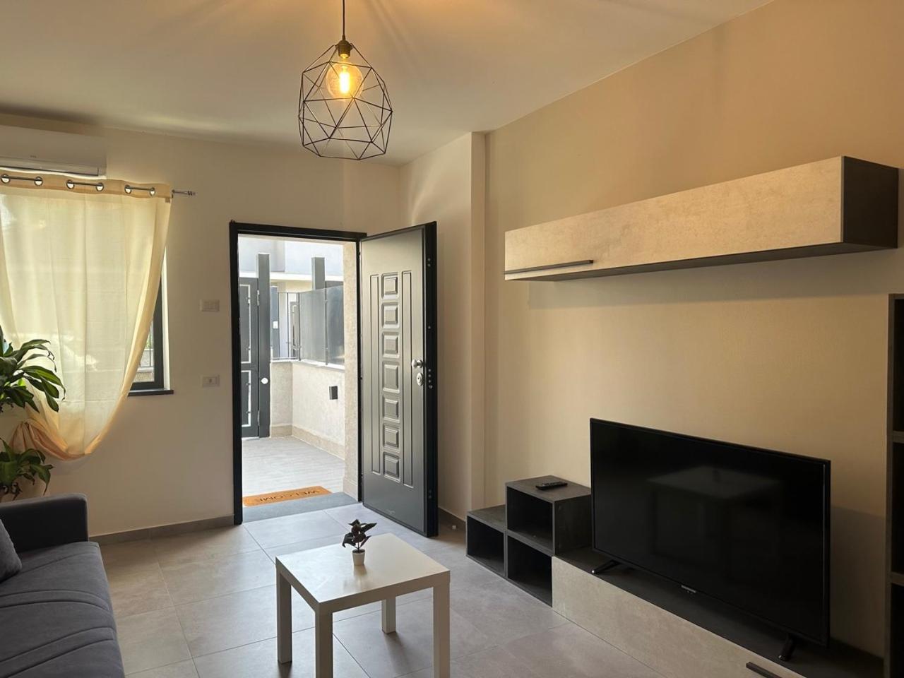 Amour Ici - Villa Intera Nicolosi Bagian luar foto