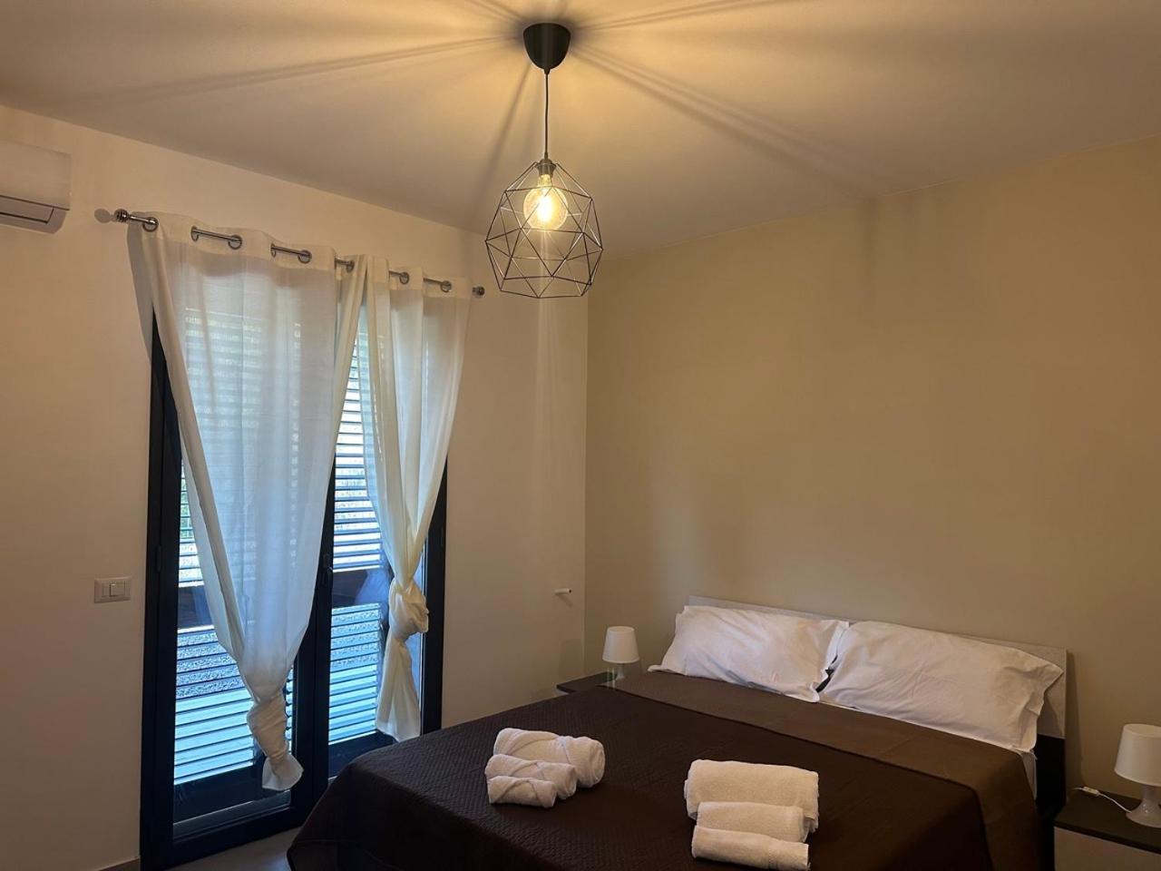 Amour Ici - Villa Intera Nicolosi Bagian luar foto