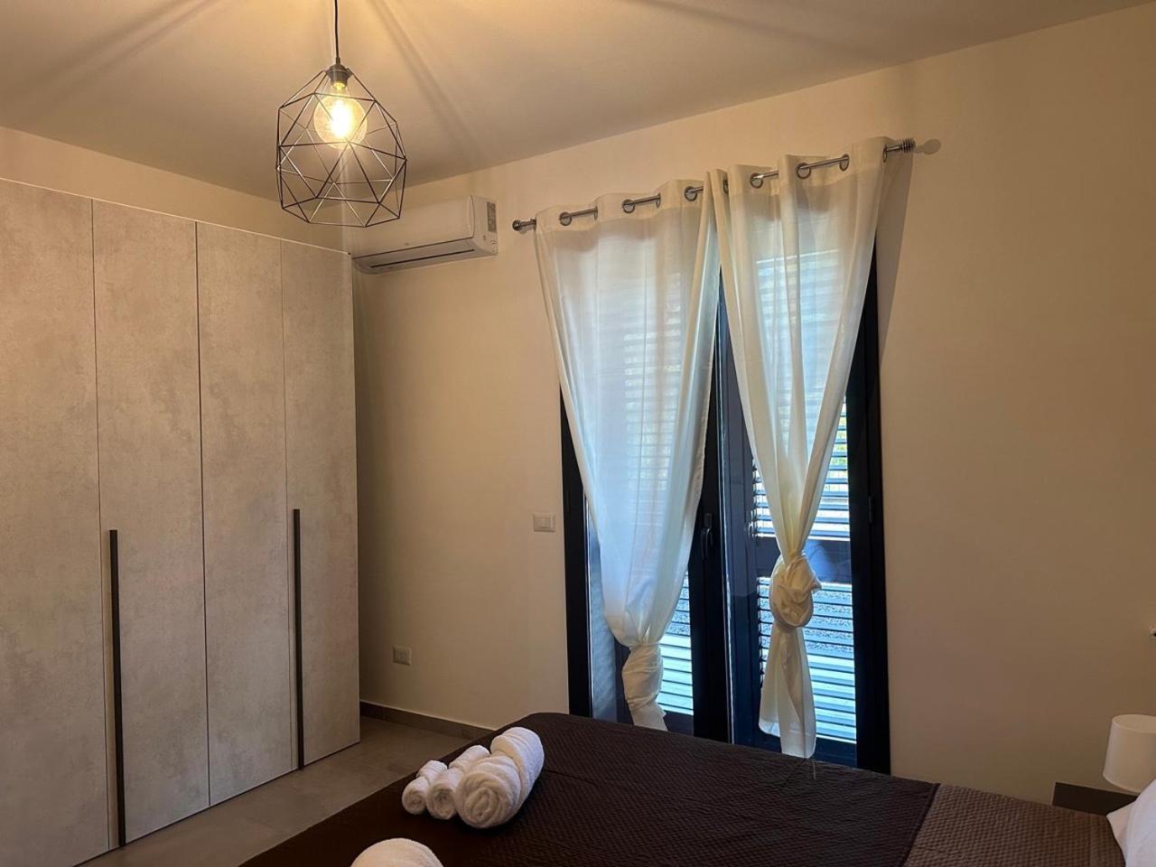 Amour Ici - Villa Intera Nicolosi Bagian luar foto